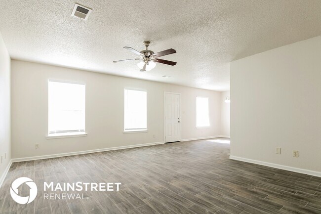 Foto del edificio - 4660 Royal View Dr
