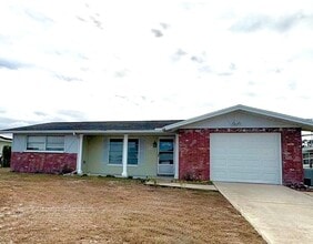 Building Photo - 7936 Pineapple Ln