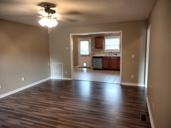 Foto del edificio - 502 Clark St