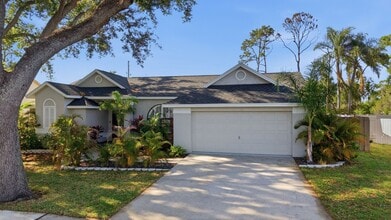 Building Photo - 2212 Lake Bay Way