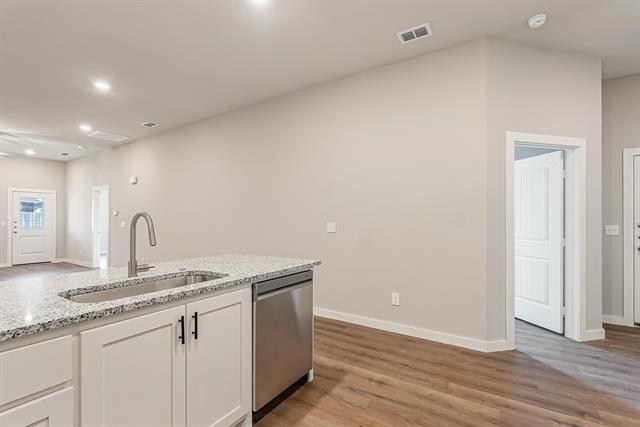 Foto del edificio - 2703 Baron Ave