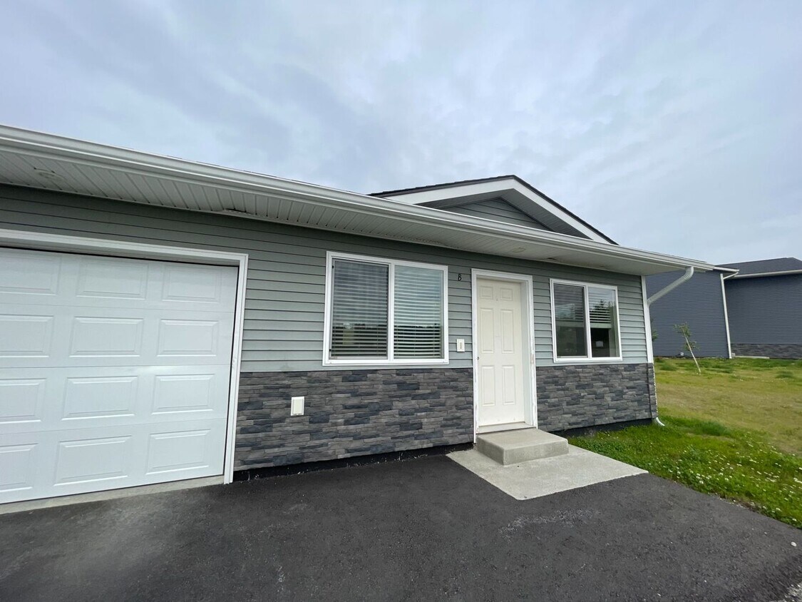 Foto principal - 1550 N Tinitun Cir