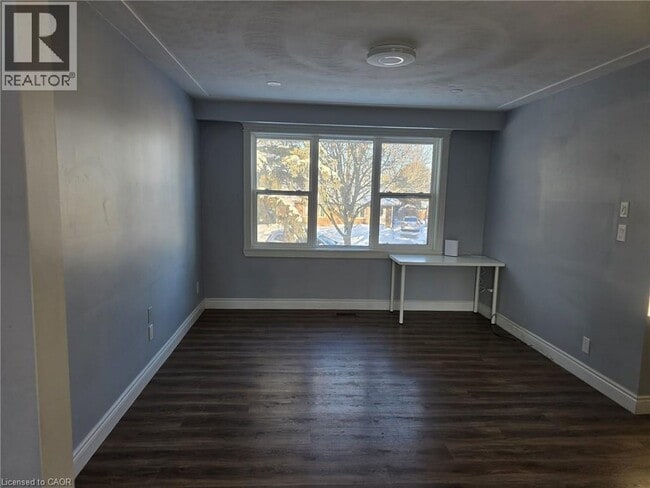 Building Photo - 593 Mt Anne Dr