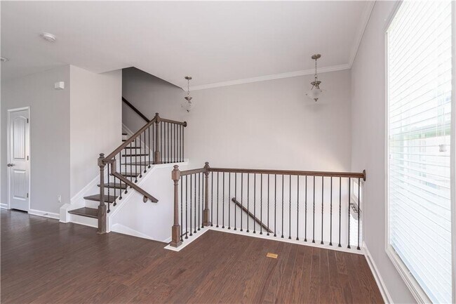 Foto del edificio - 770 Sunset Park Dr