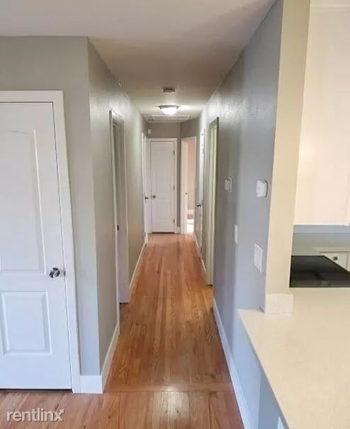 Building Photo - 1 br, 1 bath House - 710 Golden Oak Drive