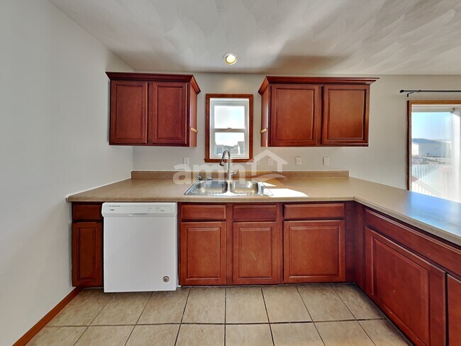 Foto del edificio - 3085 Warwickshire Dr