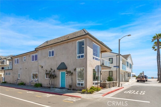 Building Photo - 6111 Seashore Dr