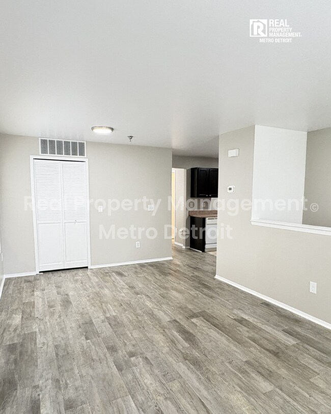 Foto del edificio - 15628 Stone Crossing Dr