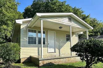 Building Photo - 136 Melba Ave SW