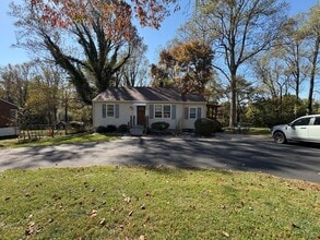 Building Photo - 1036 Oakmont Cir Building Photo - 1036 Oakmont Cir