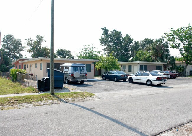 Building Photo - 436 NW 15th Way