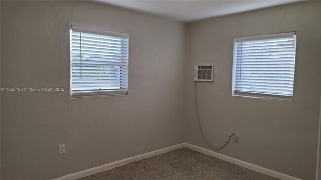 Foto del edificio - 11833 SW 213th St