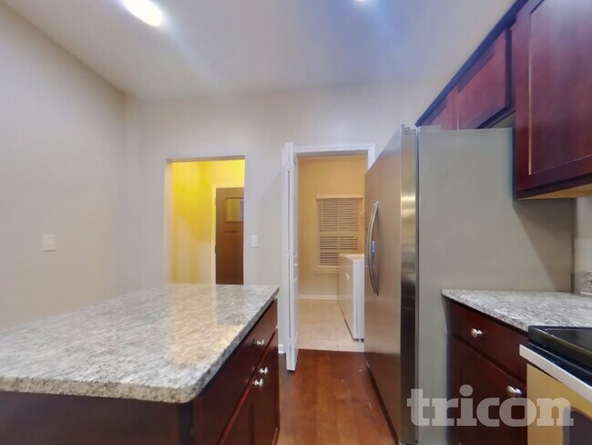 Foto del edificio - 502 Hickory Leaf Ct