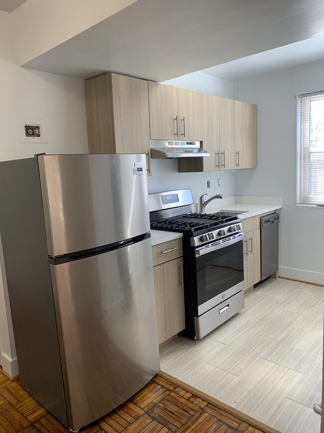 Building Photo - Northwood Gardens