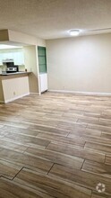 Building Photo - 1520 SE Royal Green Cir