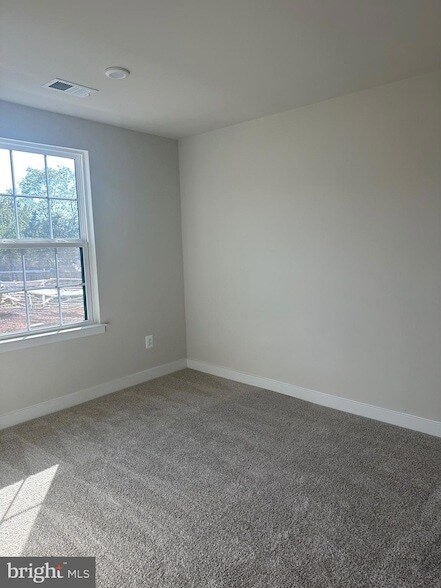 Foto del edificio - 4504 Dandelion Loop