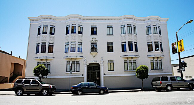 Building Photo - 2755 Franklin Street