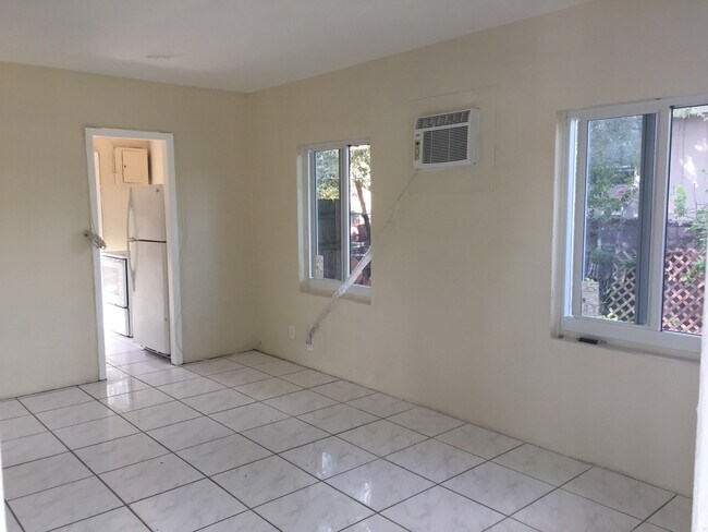 Foto del edificio - 1308 NW 4th St