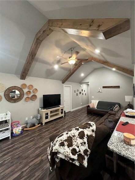 Foto del edificio - 605 E Wire Ridge Dr