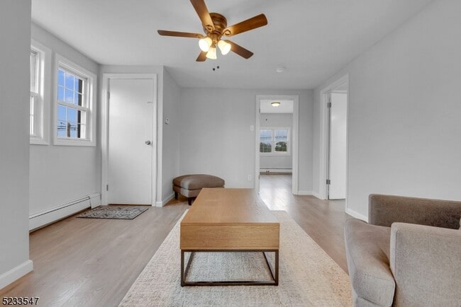 Building Photo - 634 Self Master Pkwy