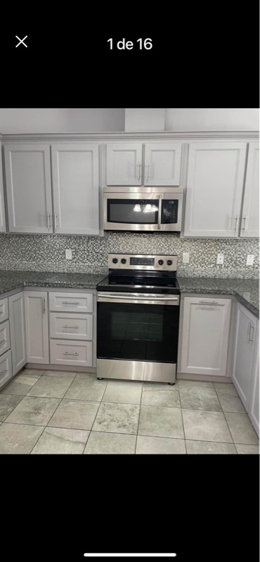 Primary Photo - 1008 E la Cantera Ave