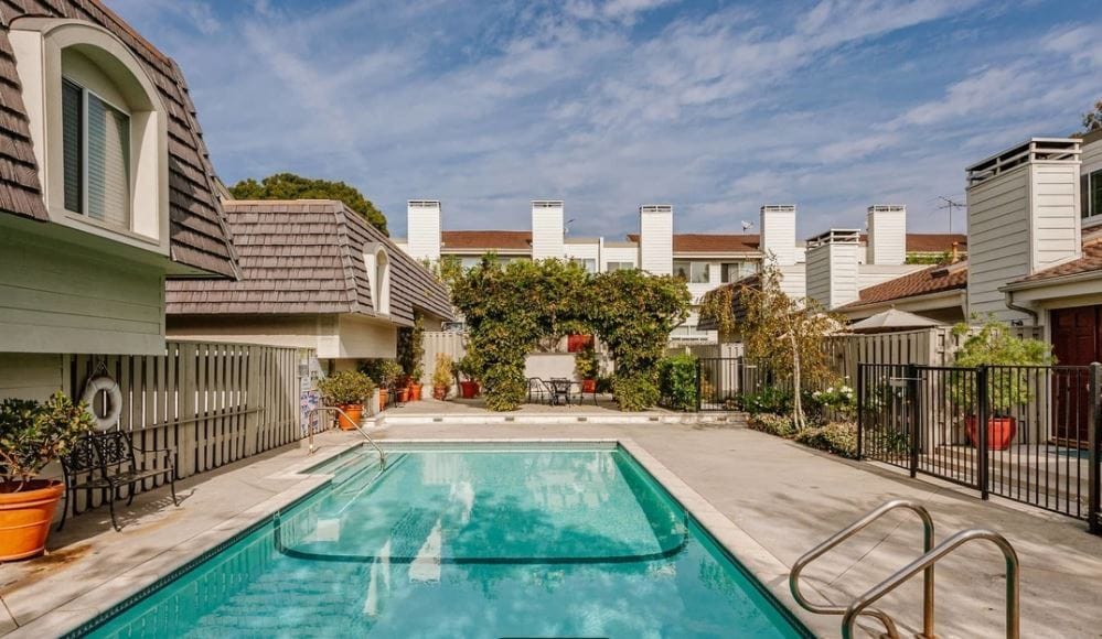 4730 Ben Ave Unit 10, Valley Village, CA 91607 Condo for Rent in