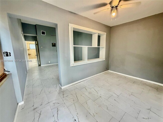 Foto del edificio - 836 NW 12th Terrace