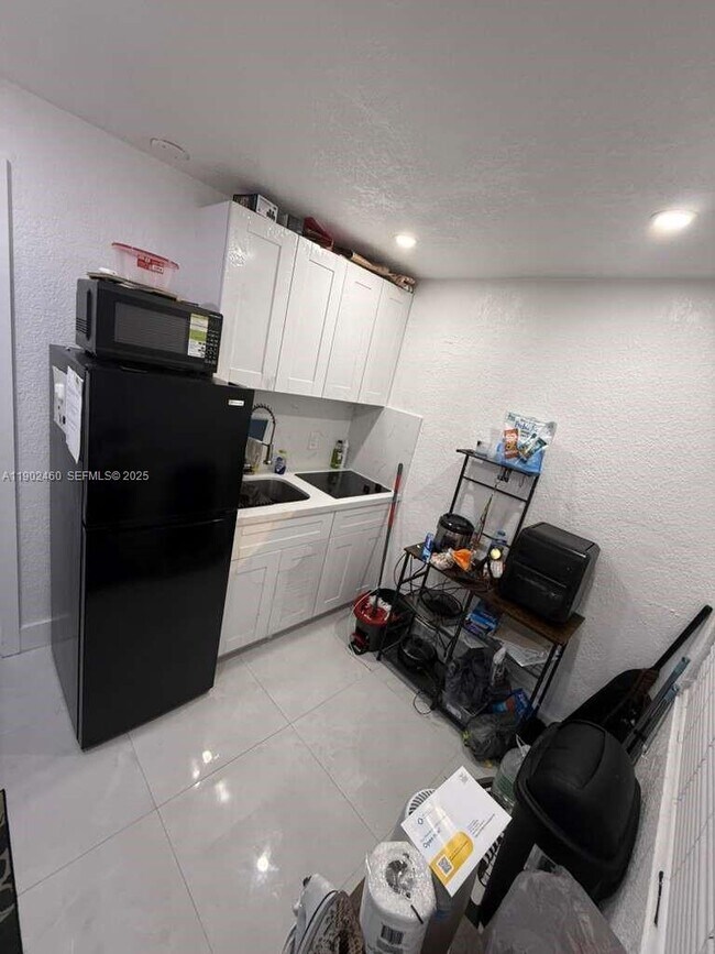 Foto del edificio - 511 NW 133rd St