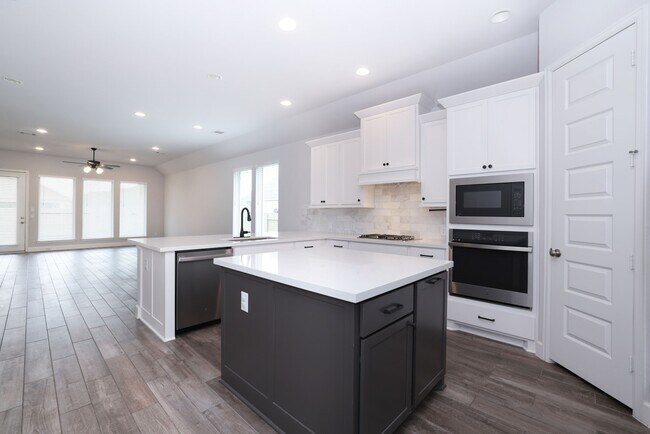 Foto del edificio - 42124 MISTERIO HILLS RD