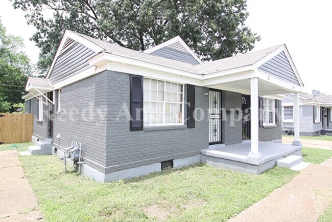 Building Photo - 89 Eastview Dr