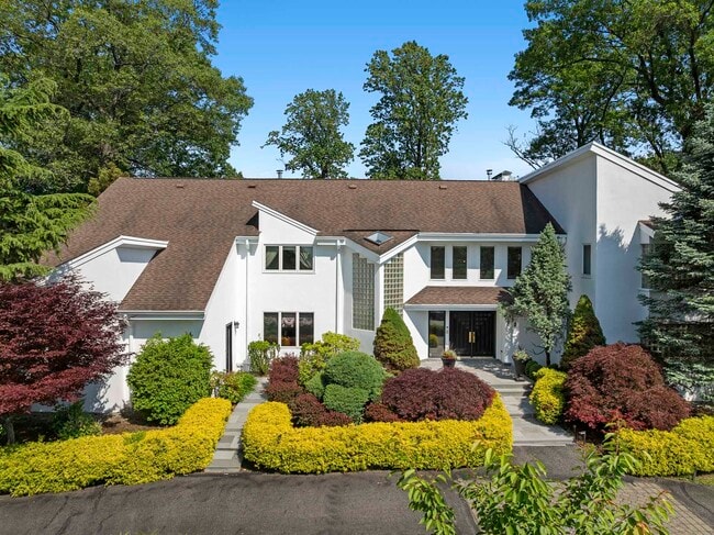 Building Photo - 172 Truman Dr