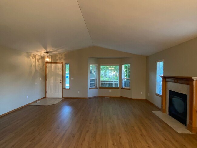Building Photo - 3 Bed 2 Bath Home in Monroe