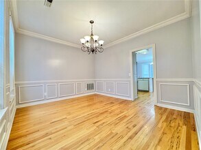 Building Photo - 3834 E Chadwick Dr