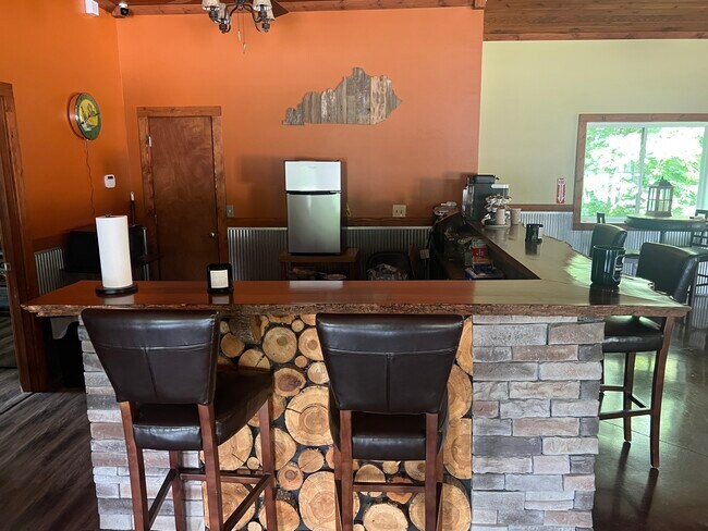 Foto del edificio - 2797 Happy Valley Rd