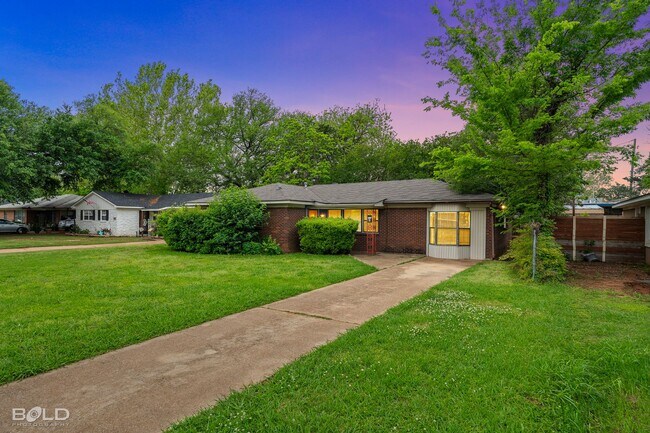 Foto del edificio - Check Out this 3 bed 2 bath in Bossier!!