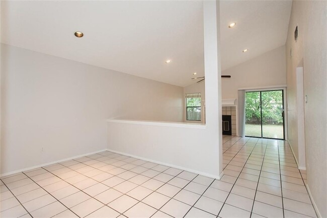 Foto del edificio - 12400 Tomanet Trail