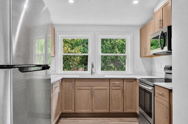 Foto del edificio - 391 Cedar Brook Rd