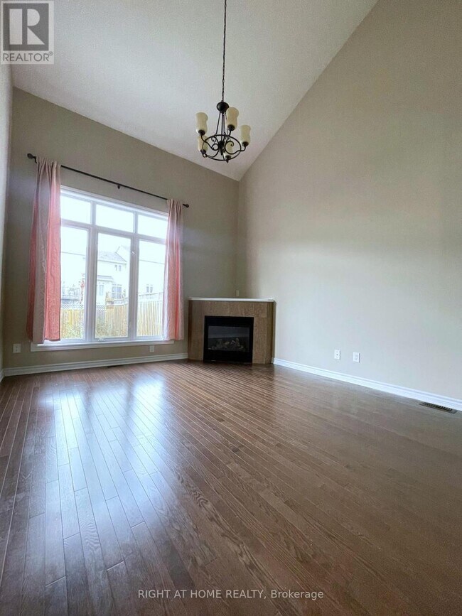 Building Photo - 359 Kingbrook Dr