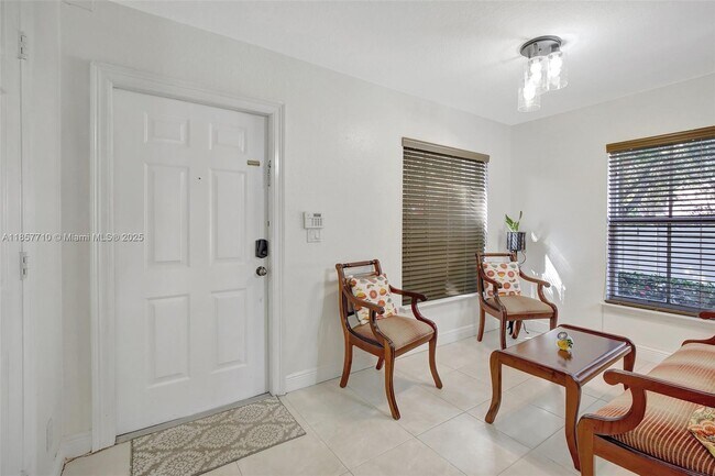 Foto del edificio - 10010 SW 21st St