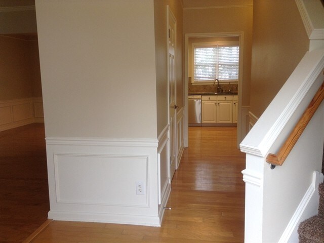 Foto del edificio - 6325 Elderslie Dr