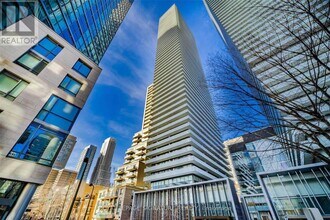 Building Photo - 42 Charles St E