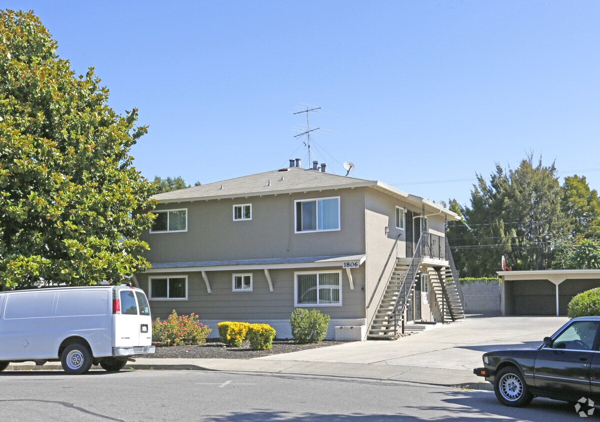 Primary Photo - 1806 Higdon Ave