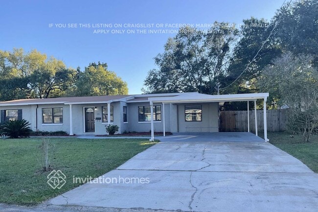 Building Photo - 5750 Cedar Forest Dr N