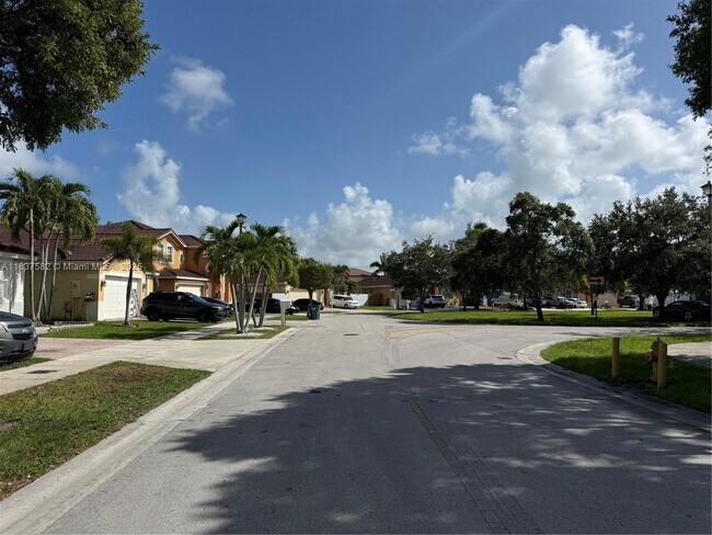 Foto del edificio - 24301 SW 107th Ave
