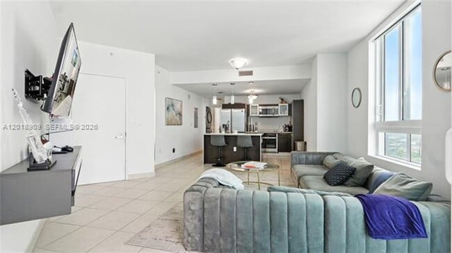 Photo - 1900 N Bayshore Dr Apartment