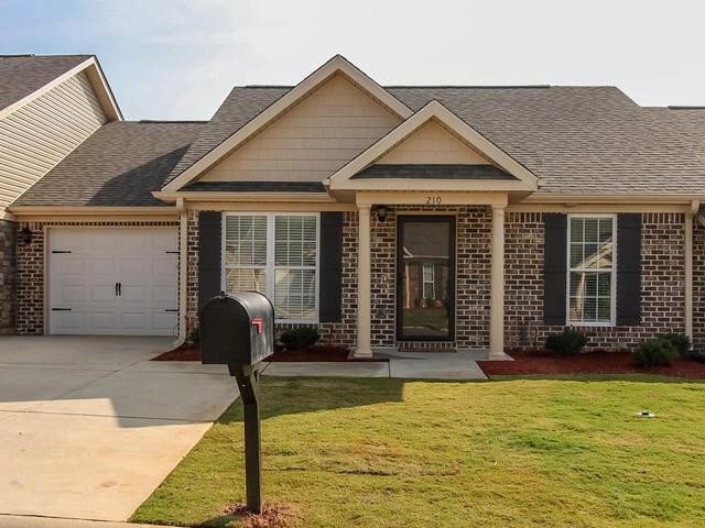 Building Photo - 423 Tarsel Ct