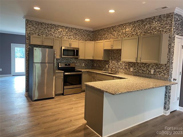 Building Photo - 2221 Waxhaw-Marvin Rd