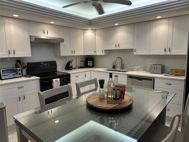 Foto del edificio - 5100 N Ocean Blvd
