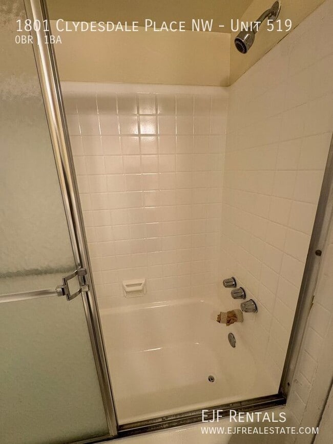 Photo - 1801 Clydesdale Pl NW Apartment