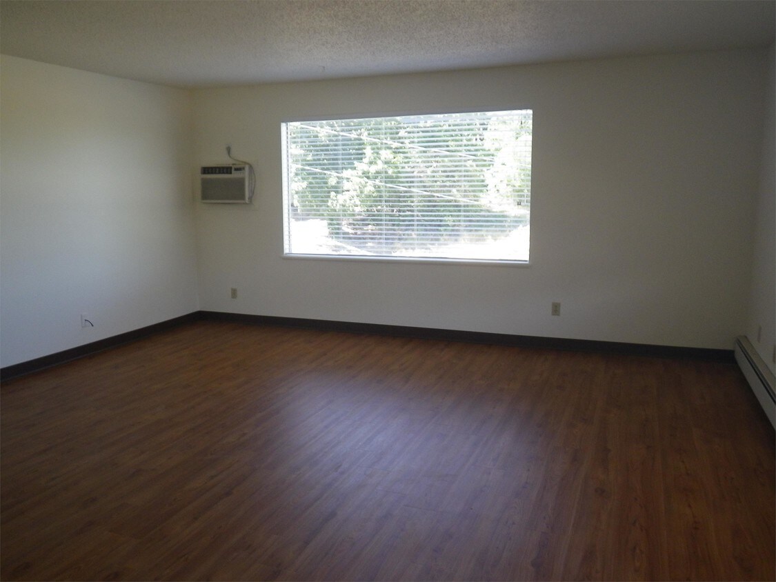 605 S Grand Ave Unit J, Pullman, WA 99163 Apartment for Rent in